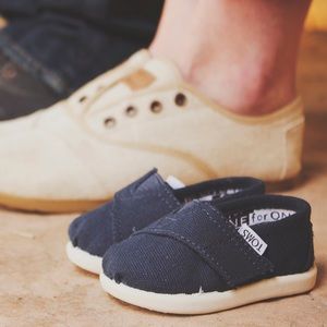 TOMS ALPARGATA  SLIP-ON